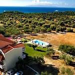 Trapezaki Seaview Apartmens Anemoni Daire *